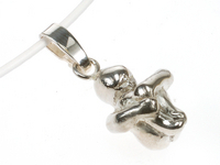 zilveren baby als hanger