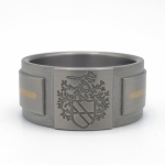 Titanium ring met familiewapen