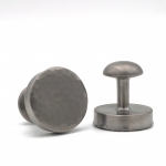 Titanium manchetknopen met hamerslag